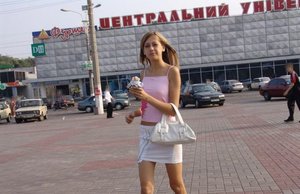 18 year old girl Emily Bender loses her virginity during sex on a leather sofa